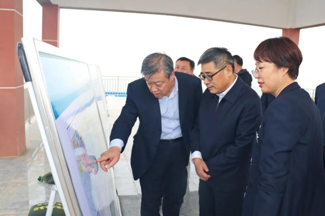 自治区副主席王道席一行到爱游戏在线官网_爱游戏（中国）调研